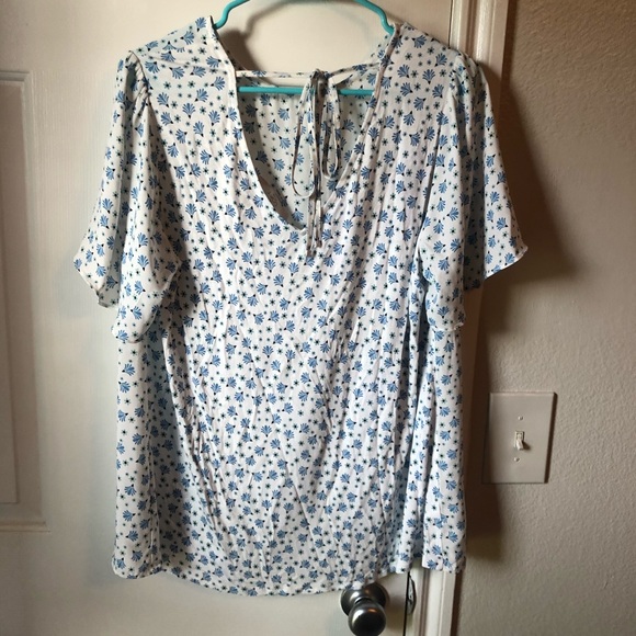 Loft Flutter Sleeve Shirt - Picture 4 of 4